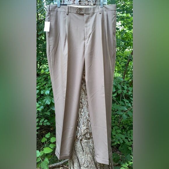 Jos A Bank Traveler Men’s Sz 36Wx32L Brown Slacks Cuffs Pants MSRP $ 110 - Picture 1 of 10